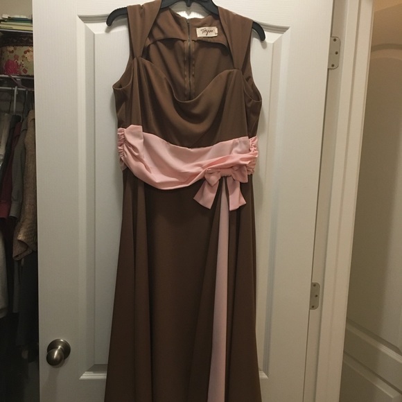 Tatyana Brown and Pink Retro Flamingo Dress - Picture 12 of 13